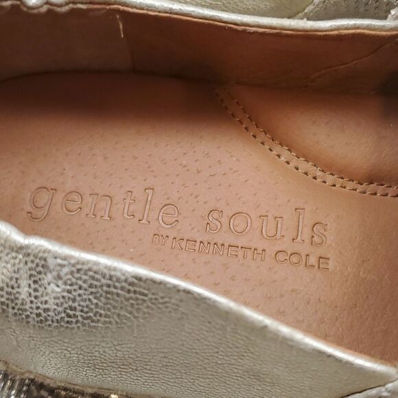 GENTLE SOULS Gold Espadrilles (One Shoe) - Picture 6 of 6